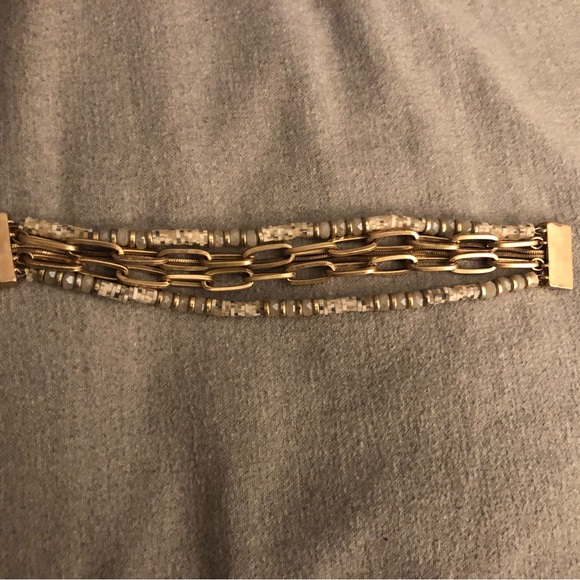 STUNNING STAND OUT LAYERED BRACELET - Picture 6 of 7